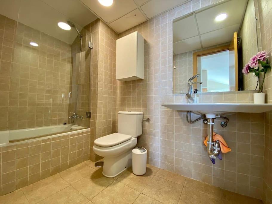 Exclusive Beachfront Penthouse Almayate Alto Exterior photo