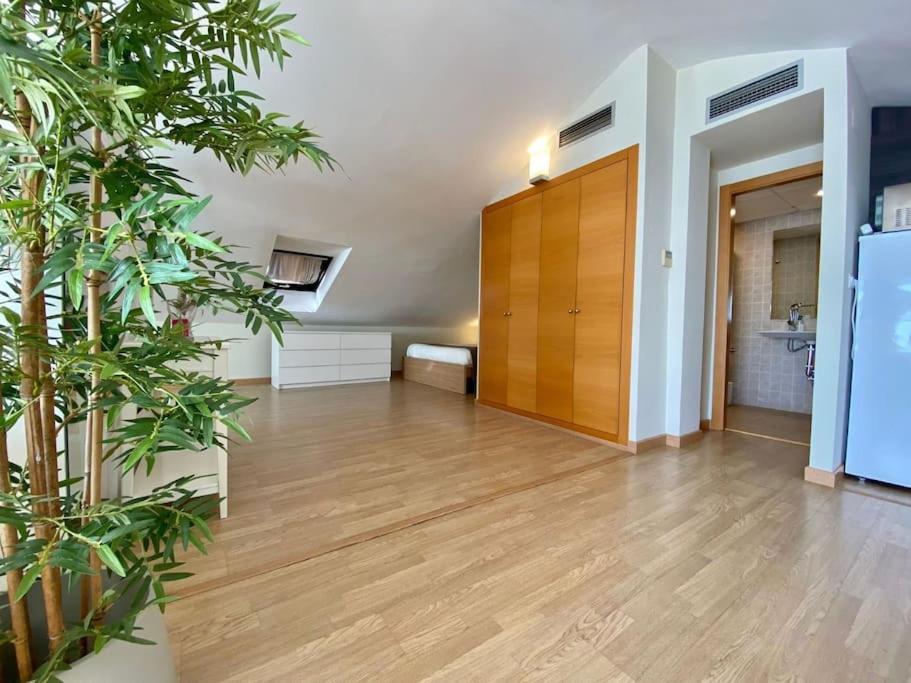 Exclusive Beachfront Penthouse Almayate Alto Exterior photo